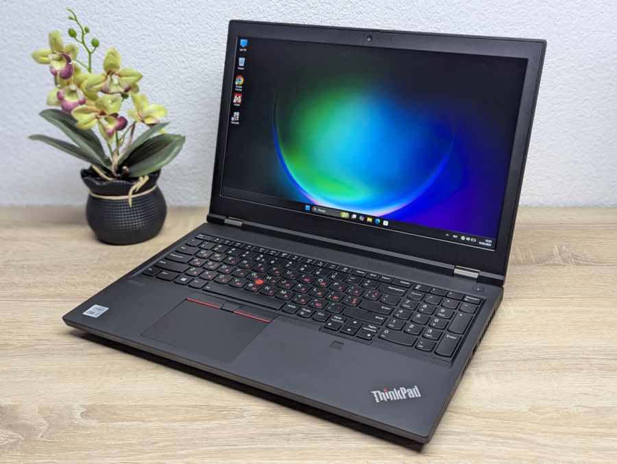 Ноутбук Б/В Lenovo ThinkPad P15 Gen 1, Intel Core i7-10750H, DDR4 16 GB, SSD 512GB + SSD 256GB, NVIDIA Quadro T2000 4 gb, 15.6" Full HD