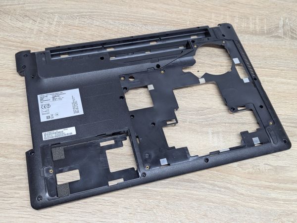 Б/В Піддон для ноутбука Fujitsu Lifebook A555