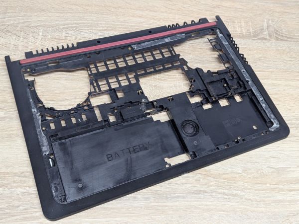 Б/В Піддон для ноутбука Dell Inspiron 15 7559,7557,5576,5577
