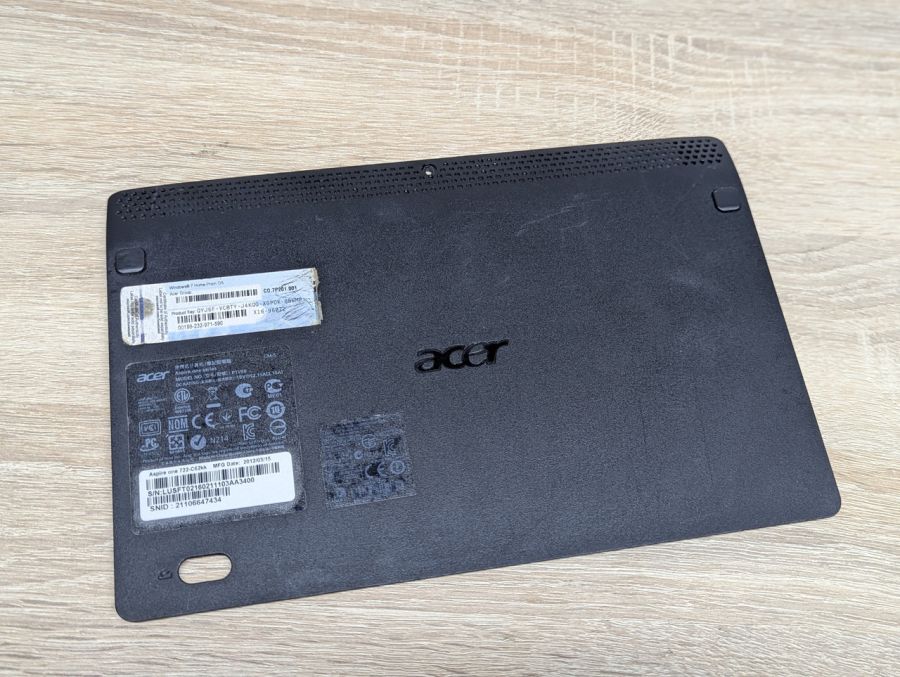 Б/В Сервісна кришка для нетбука Acer Aspire One 722
