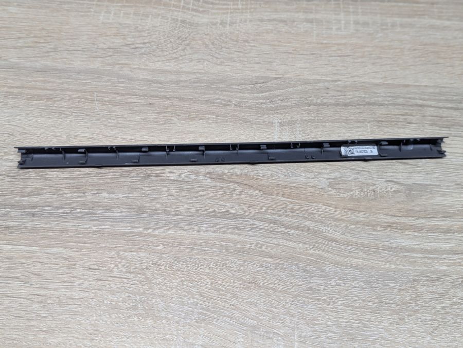 Б/В Кришка-заглушка петель екрана для ноутбука Lenovo ThinkBook 14-IML\14-IIL