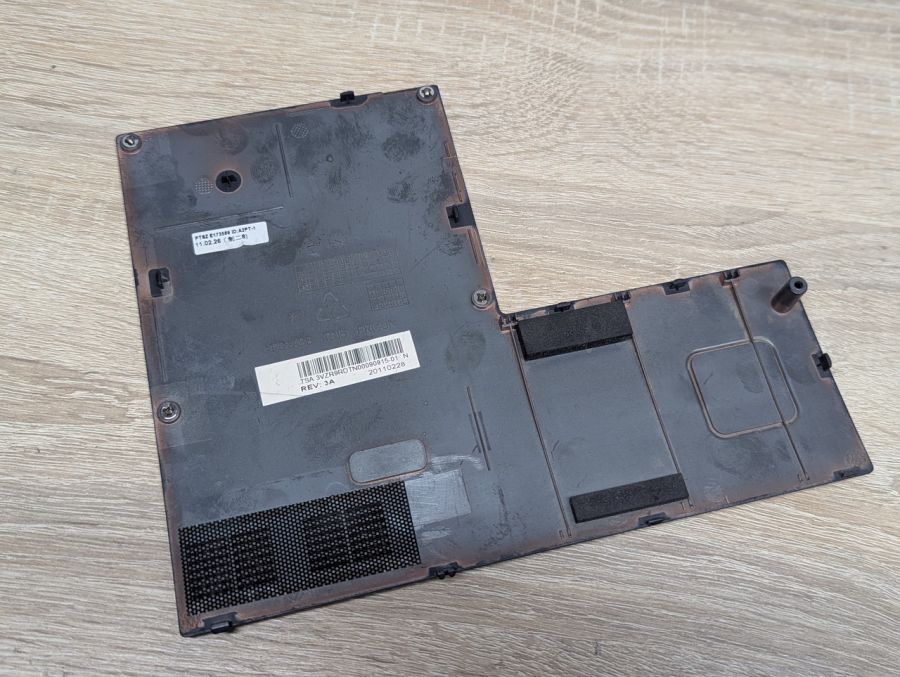 Б/В Сервісна кришка для ноутбука Toshiba Satellite P500 / P505,Toshiba Qosmio X500 / X505