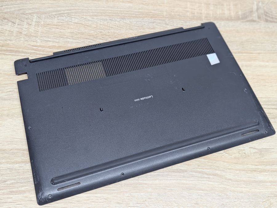 Б/В Піддон для ноутбука Dell Latitude 3520