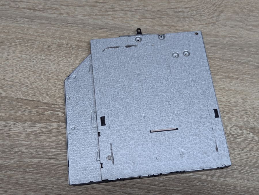 Б/В Дисковод DVD-RW Slimline SATA DA-8A6SH 9мм [ProductHub SKU DA-8A6SH]