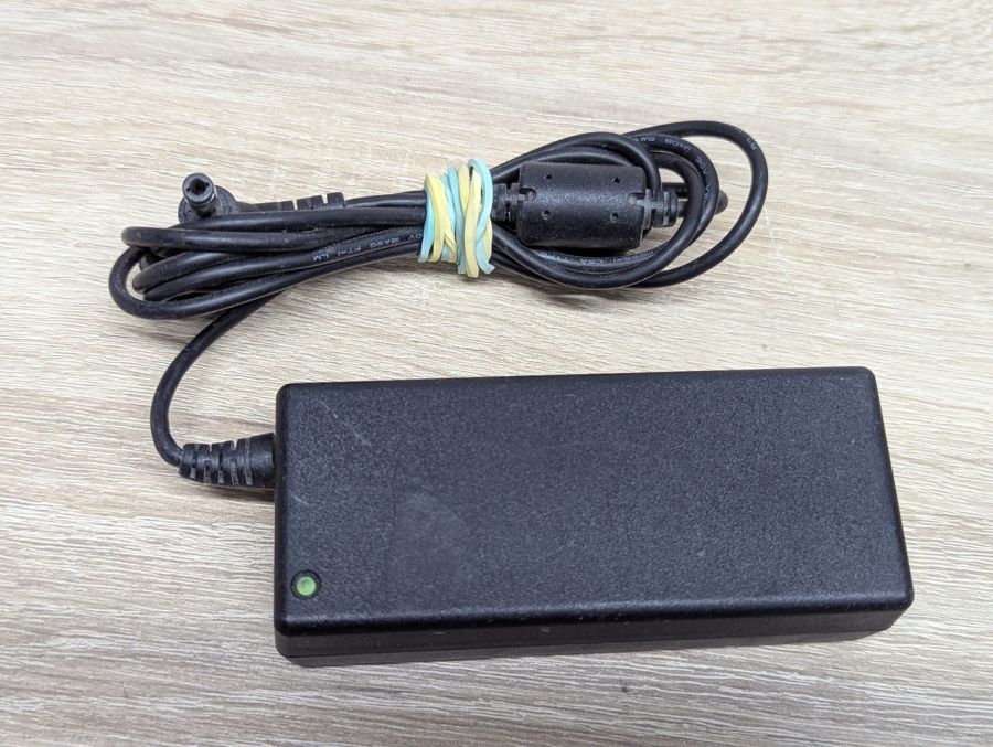 Б/В Блок живлення Delta SADP-65KB A,65W,19V,3.42A,5.5 х 1.7 мм