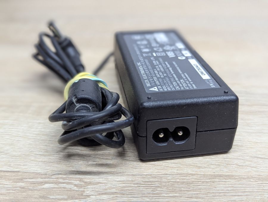 Б/В Блок живлення Delta SADP-65KB A,65W,19V,3.42A,5.5 х 1.7 мм