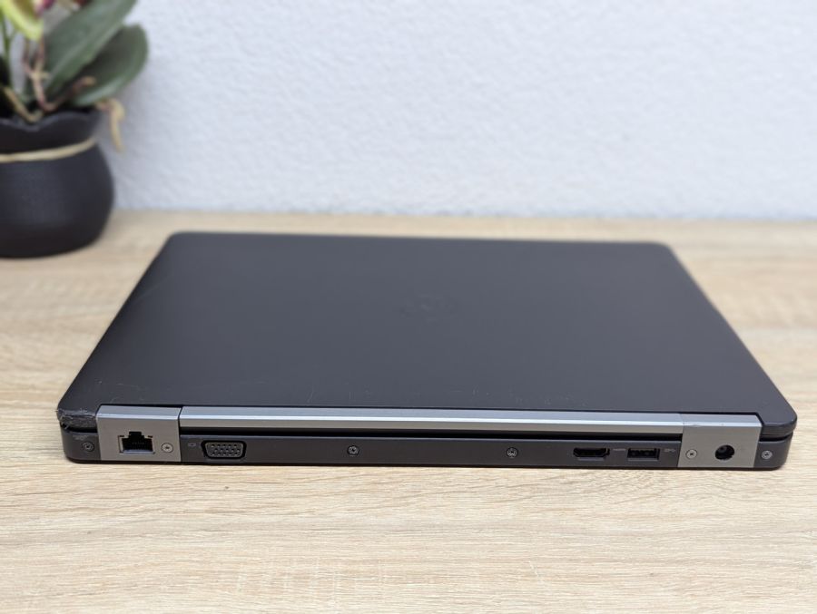Ноутбук Б/В Dell Latitude E5270, Intel Core i5-6300U, DDR4 8 GB, SSD 256GB, 12" HD