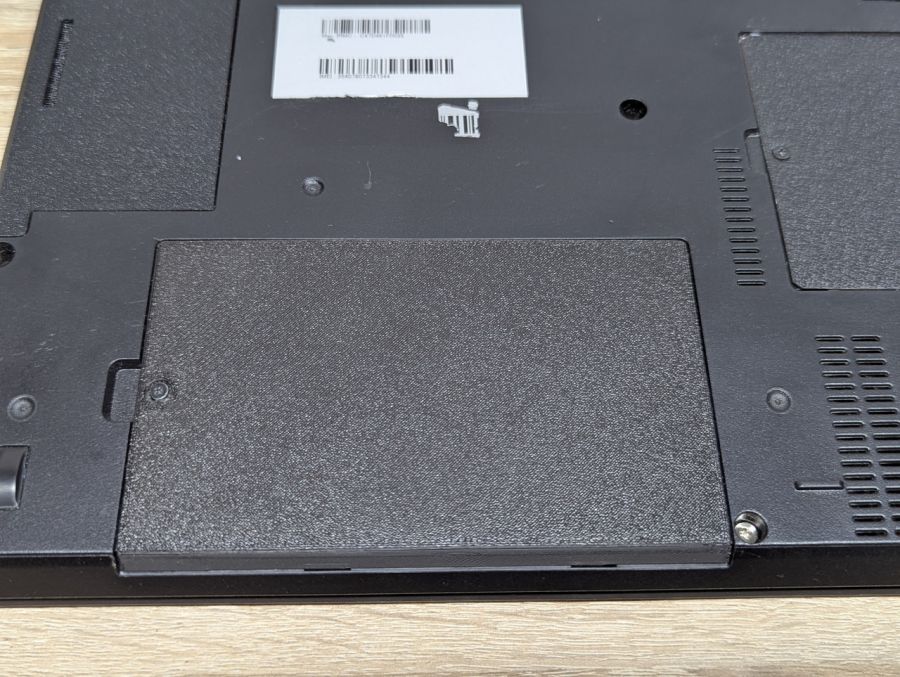 Б/В Сервісна кришка відсіку SSD\HDD для ноутбука Fujitsu LifeBook E746