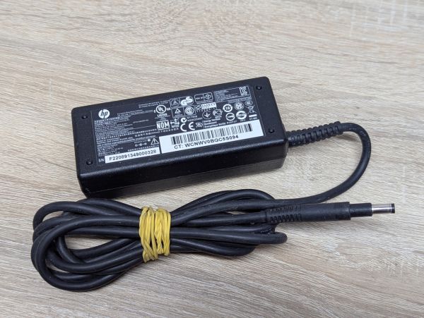 Б/В Блок живлення HP PPP009C,65W,19.5V,3.33A,4.8 х 1.7 мм [ProductHub SKU PPP009C]