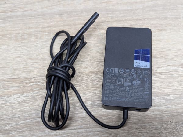 Б/В Блок живлення Microsoft Surface 1625,36W,12V,2.58A,Surface Connect [ProductHub SKU Surface1625]