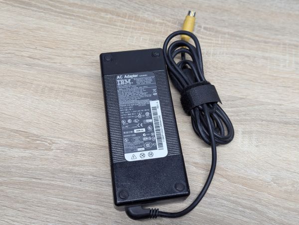 Б/В Блок живлення IBM PA-1121-06I,120W,16V,7.5 А,4-pin [ProductHub SKU PA-1121-06I]