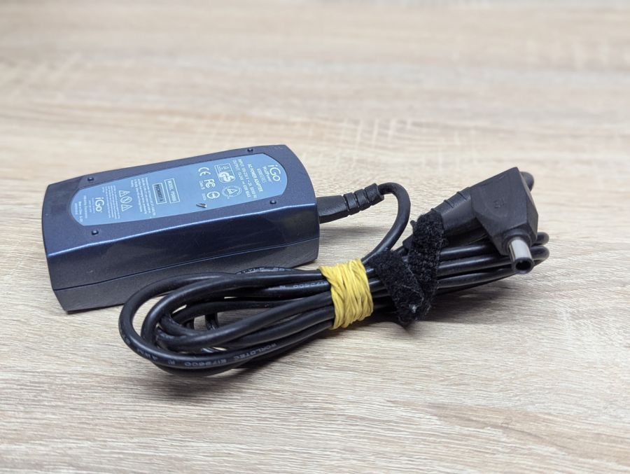 Б/В Універсальний блок живлення iGo WallPower 65W, від 15V до 24 V, 6.5 x 4.4 мм