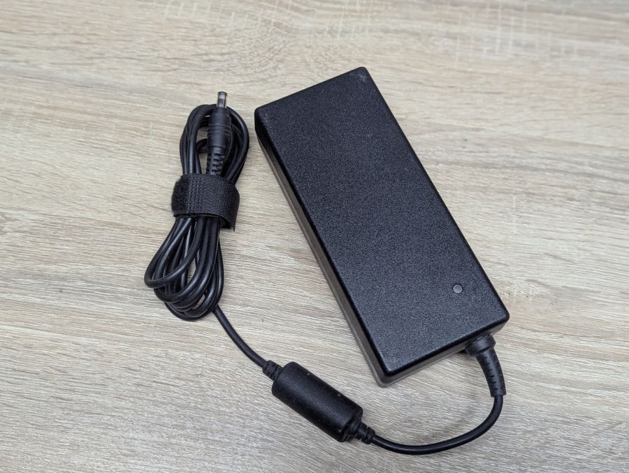Б/В Блок живлення Delta Electronics ADP-120ZB BB,120W,19V,6.32A,5.5 x 3.0 мм