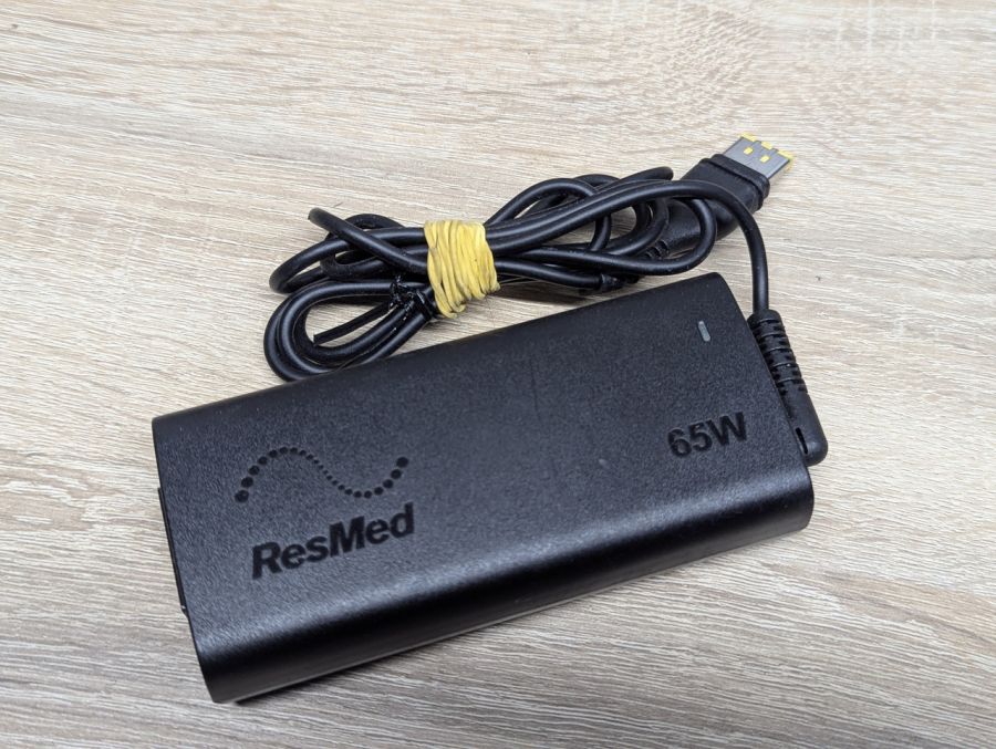 Б/В Блок живлення для медичного обладнання ResMed 390000,65W,24 V,2.71 A,роз'єм ResMed