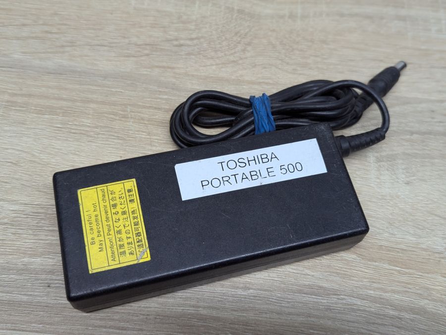 Б/В Блок живлення Toshiba PA2521U-2AC3,90W,15 V,6 A,6.3 x3.0 мм