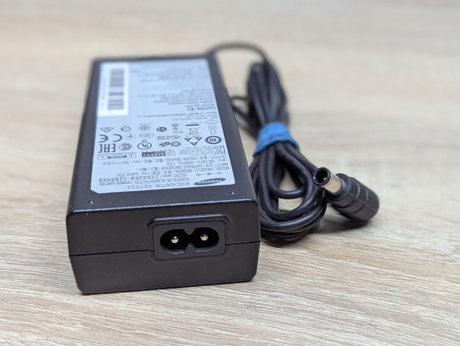 Б/В Блок живлення Samsung A4819_FDY,48W,19V,2.53 A,6.5 x 4.4 мм