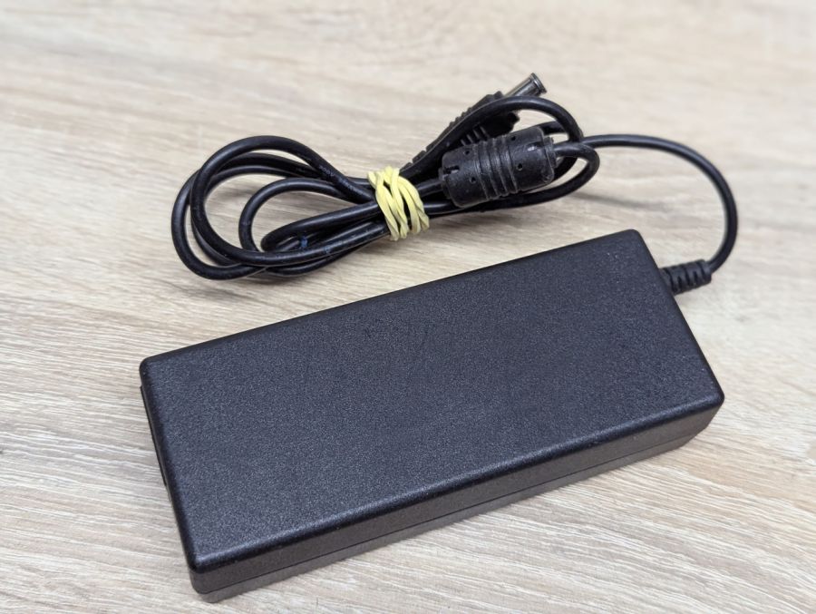 Б/В Блок живлення LG DA-65G19,65W,19V,3.42A,6.5 x 4.4 мм