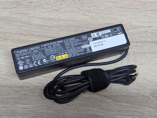 Б/В Блок живлення Fujitsu PXW1931N,60W,19V,3.16A,3.5 x 1.3 мм [ProductHub SKU PXW1931N]