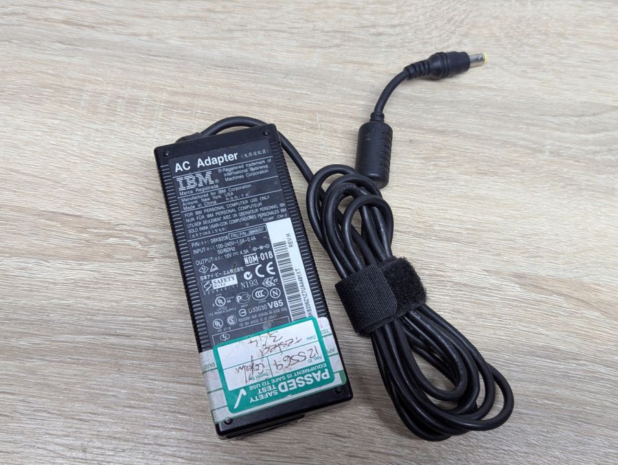 Б/В Блок живлення IBM 08K8206,72W,16V,4.5A,5.5 x 2.5 мм
