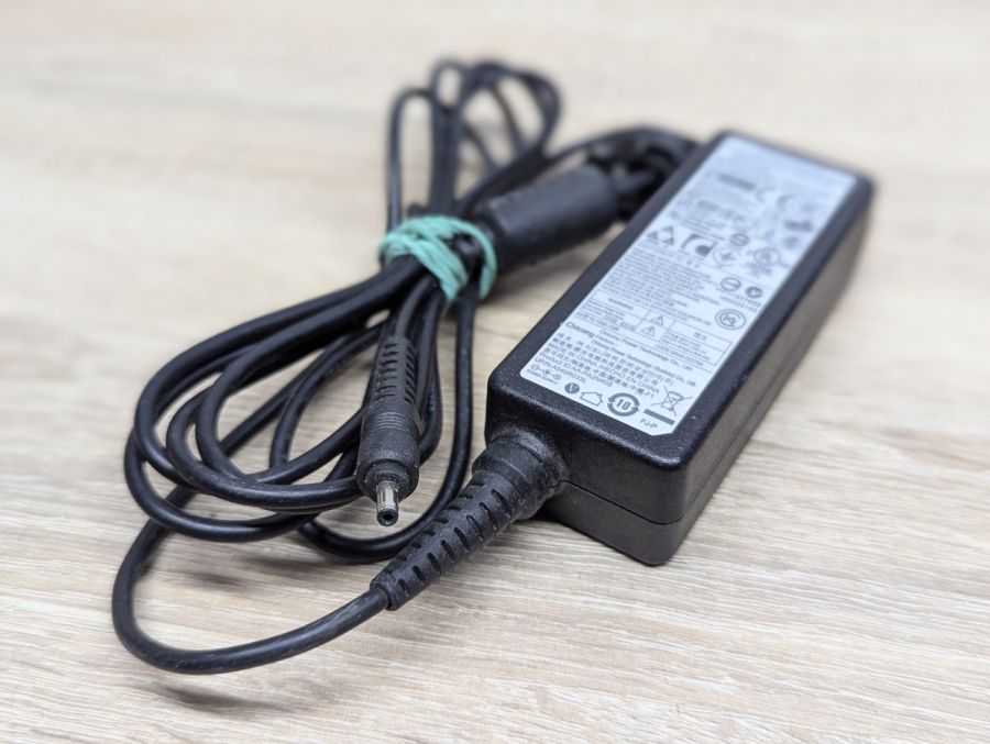Б/В Блок живлення Samsung CPA09-002A,40W,19V,2.1 A,3.0 x 1.1 мм [ProductHub SKU CPA09-002A]