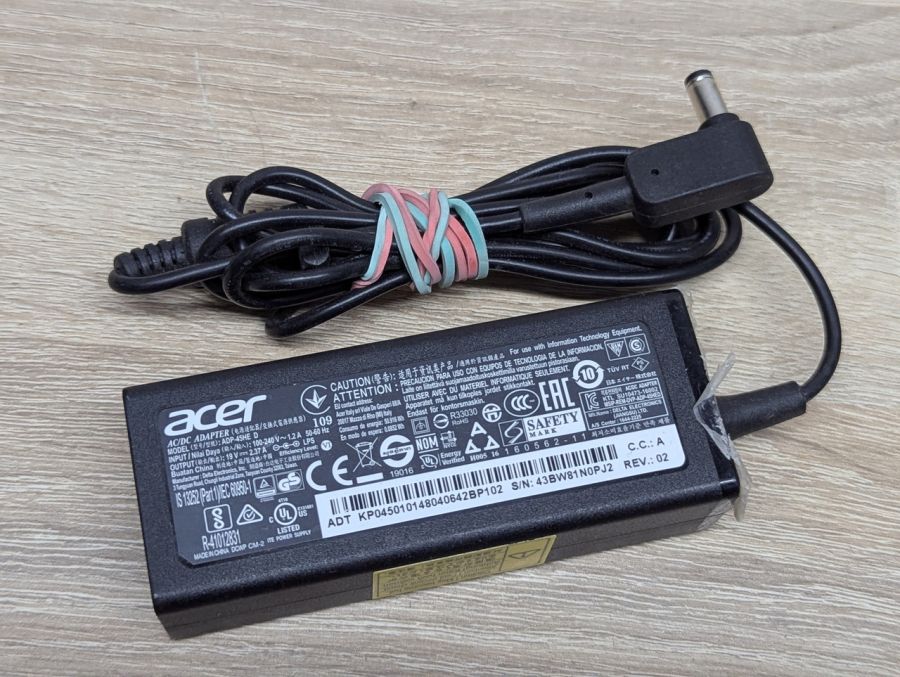 Б/В Блок живлення Acer ADP-45HE D,45W,19V,2.37A,5.5 x 1.7 мм