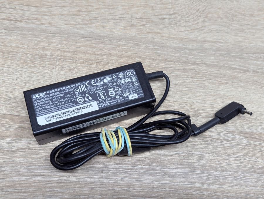 Б/В Блок живлення Acer A13-045N2A,45W,19 V,2.37 A,3.0 x 1.1 мм