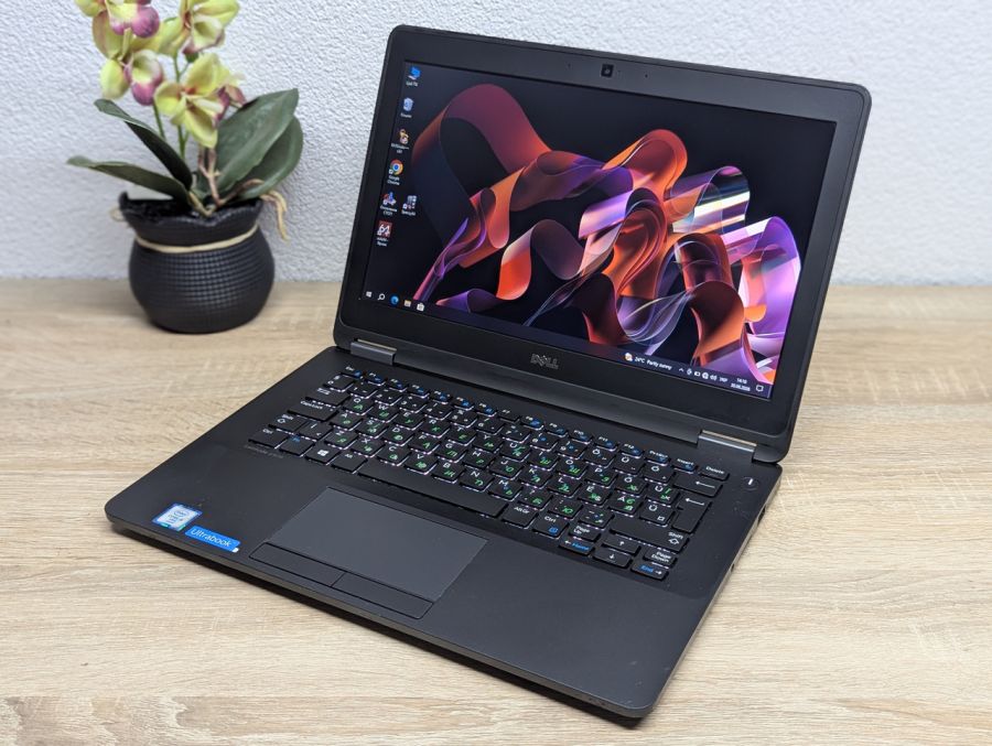 Ноутбук Б/В Dell Latitude E7270, Intel Core i5-6300U, DDR4 8 GB, SSD 256GB, 12" HD