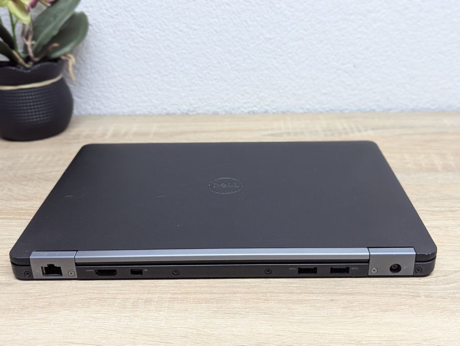 Ноутбук Б/В Dell Latitude E7270, Intel Core i5-6300U, DDR4 8 GB, SSD 512GB, 12" HD