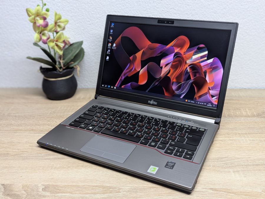 Ноутбук Б/В Fujitsu E744, Intel Core i5-4210M, DDR3 8 GB, SSD 128GB, 14" HD