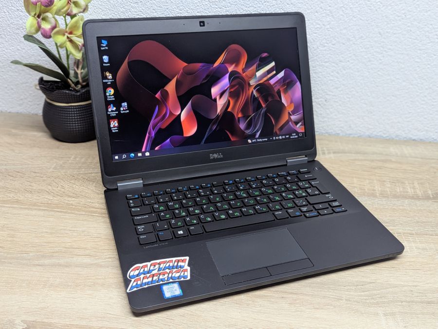 Ноутбук Б/В Dell Latitude E7270, Intel Core i5-6300U, DDR4 8 GB, SSD 256GB, 12" HD