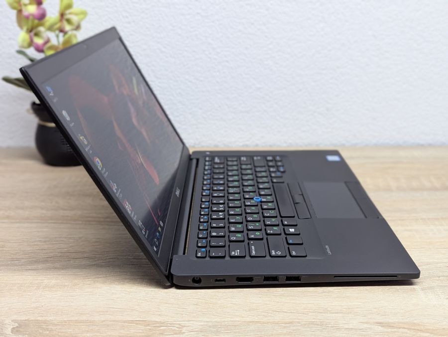 Ноутбук Б/В Dell Latitude 7480, Intel Core i5-6360U, DDR4 8 GB, SSD 256GB, Inteд Iris Graphics, 14" Full HD
