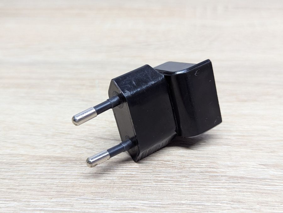 Б/В Знімний перехідник для блоку живлення під євророзетку (тип C, Europlug)