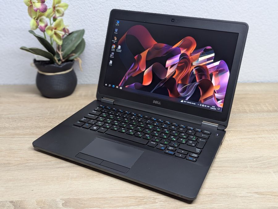 Ноутбук Б/В Dell Latitude E7270, Intel Core i5-6300U, DDR4 8 GB, SSD 256GB, 12" HD