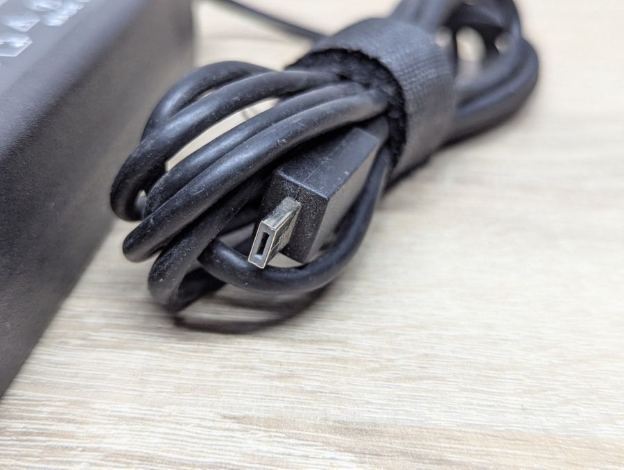 Б/В Блок живлення Lite-am AS3,33W,19V,1.75A,Micro USB Type Special Connector [ProductHub SKU Lite-amAS3]
