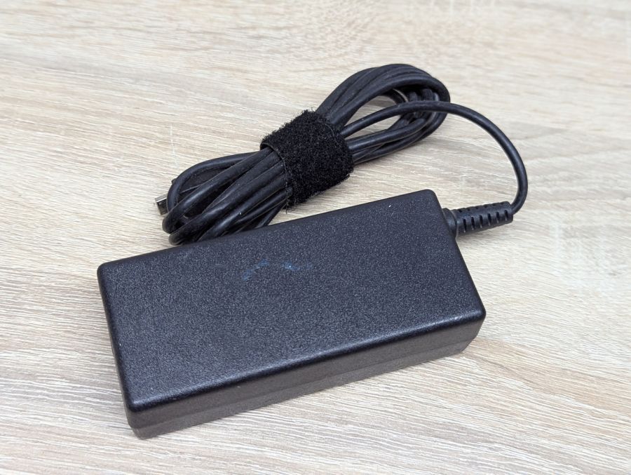 Б/В Блок живлення Lite-am AS3,33W,19V,1.75A,Micro USB Type Special Connector [ProductHub SKU Lite-amAS3]