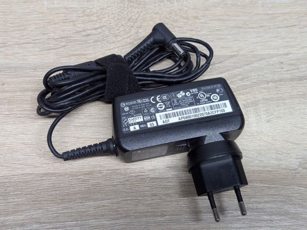 Б/В Блок живлення Delta Electronics ADP-40TH A,40W,19V,2.15A,5.5 х 1.7 мм
