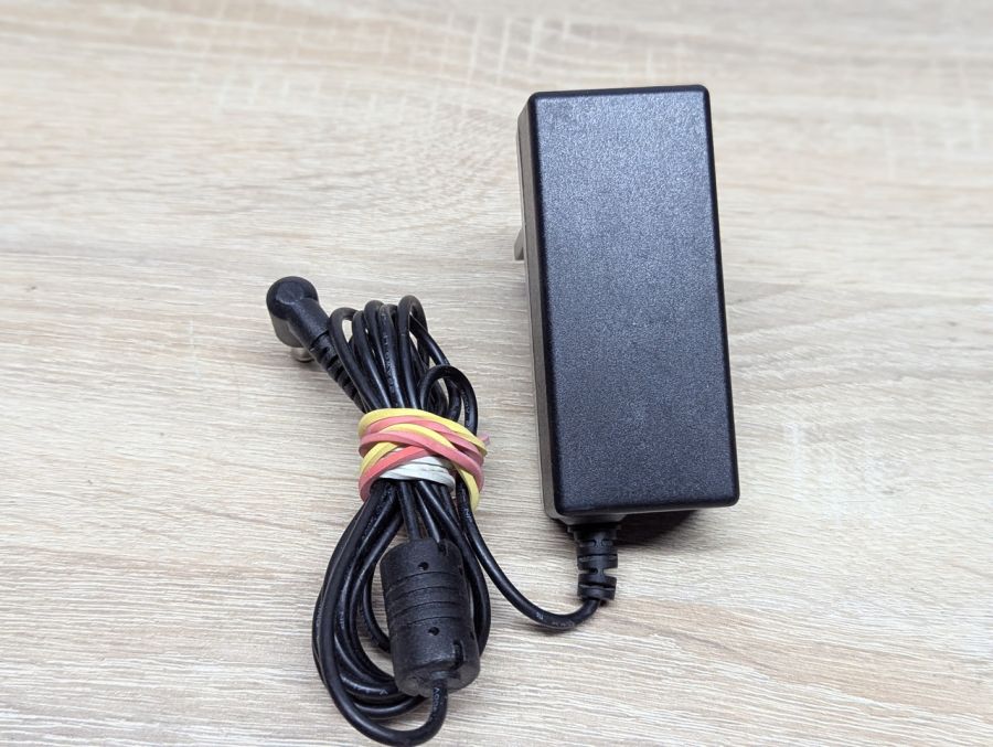 Б/В Блок живлення LG ADS-40FSG,32.3W,19V,1.7A, 6.0 х 4.4 мм