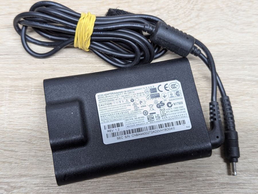 Б/В Блок живлення Samsung PA-1400-24,40W,19V,2.1A,3.0 х 1.1 мм