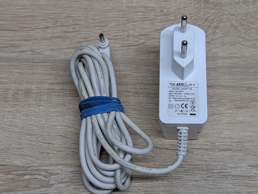 Б/В Блок живлення AXIS SA-A138LE,7.5W,5V,1.5A,3.5 мм х 1.35 мм