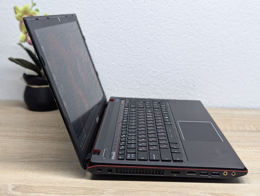 Ноутбук Б/В MSI GE60 2PC Apache, Intel Core i7-4700HQ, DDR3 16 GB, SSD 256GB, NVIDIA GeForce GTX 860M 2Gb, 15.6" Full HD