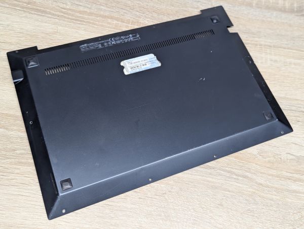 Б/В Нижня кришка (піддон) для ноутбука Asus BU400A