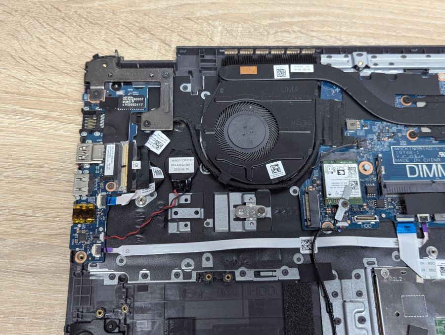Б/В Коплект корпусу з материнською платою Core i5-10210U для Dell Latitude 3510