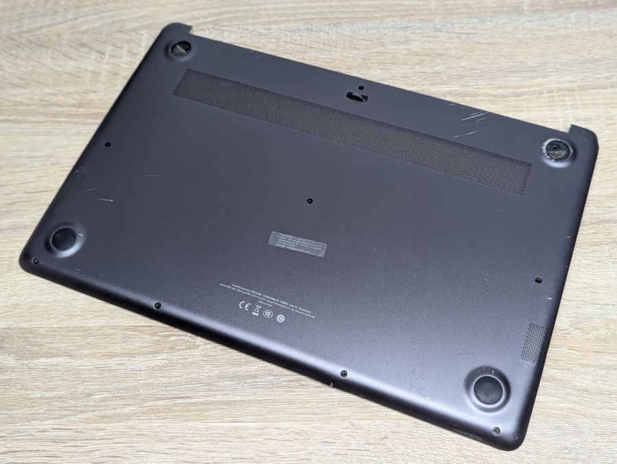 Б/В Піддон для ноутбка Huawei MateBook D15