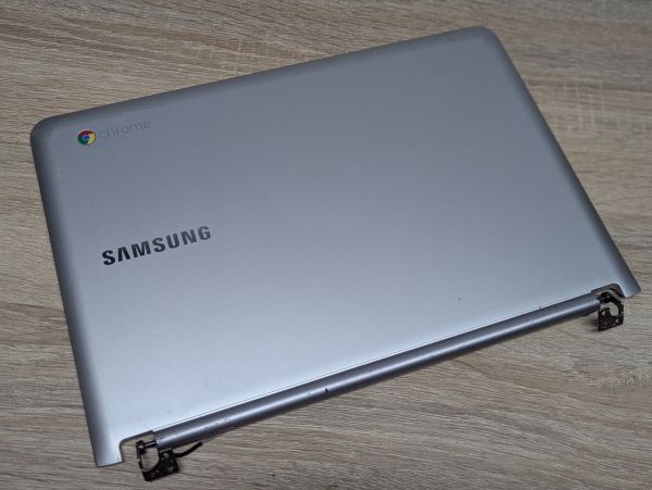 Б/В Верхня кришка матриці для Samsung Chromebook XE303C12