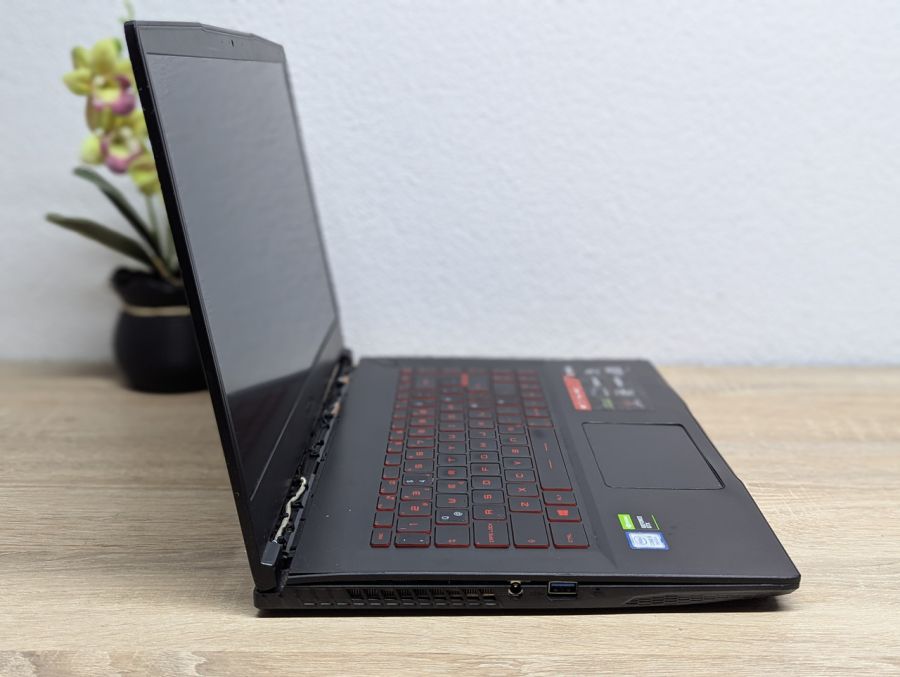 Б/В Ноутбук MSI MS-16R3 під розбір [ProductHub SKU MS-16R3]