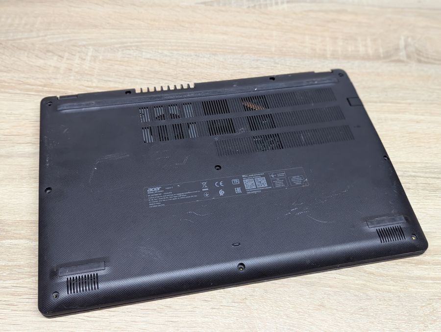 Б/В Ноутбук Acer Aspire 3 під розбір або відновлення