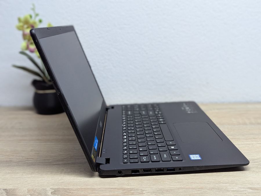 Б/В Ноутбук Acer Aspire 3 під розбір або відновлення