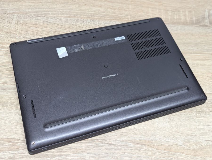 Б/В Ноутбук Dell Latitude 7320 під розбір або відновлення