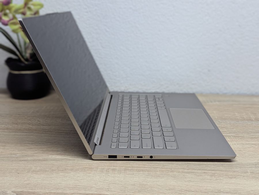 Б/В Ноутбук Lenovo Yoga C940 під розбір або відновлення