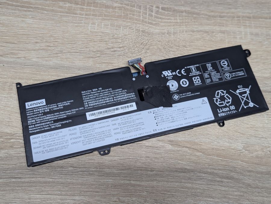 Б/В Акумуляторна батарея Lenovo L18M4PH0